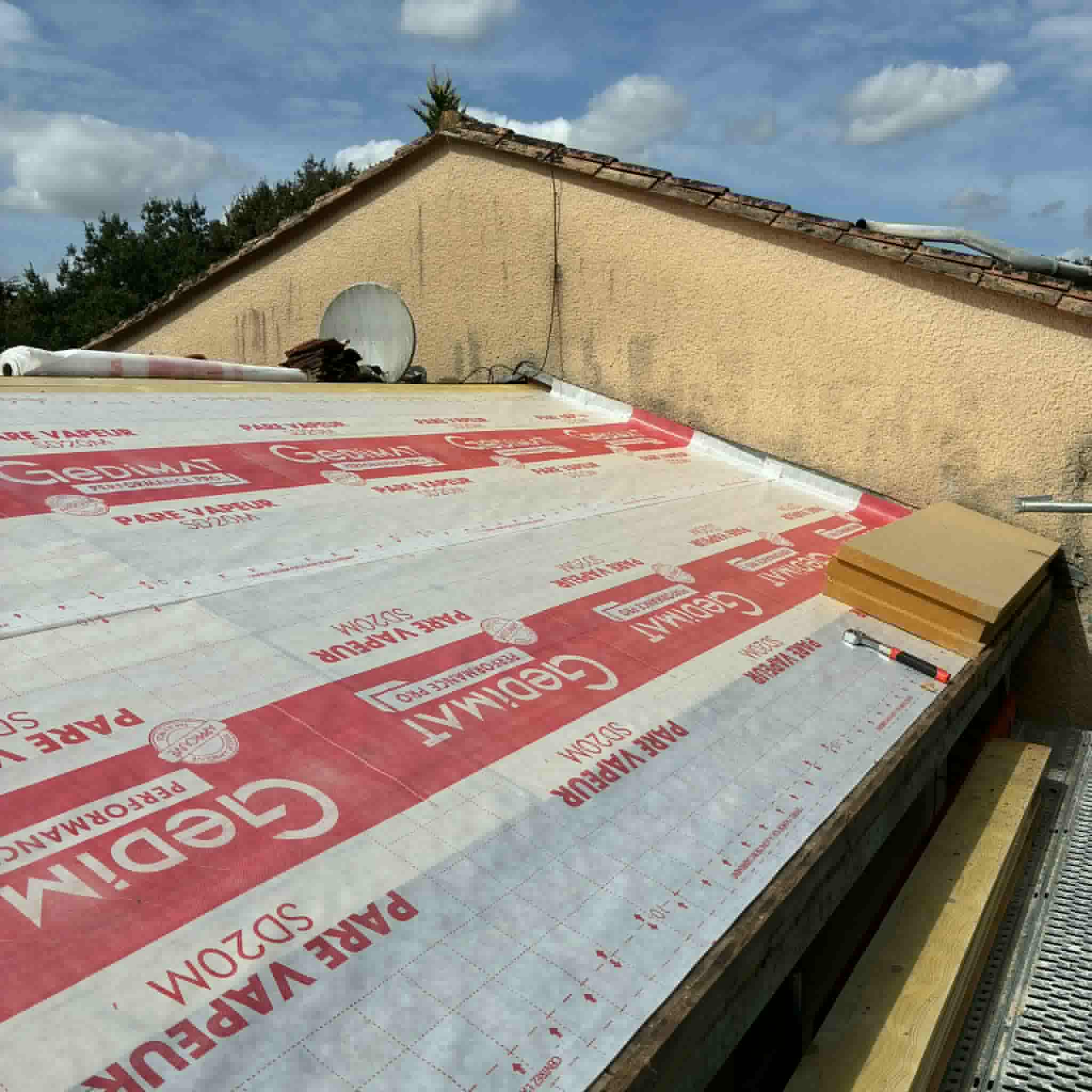 Écran sous-toiture